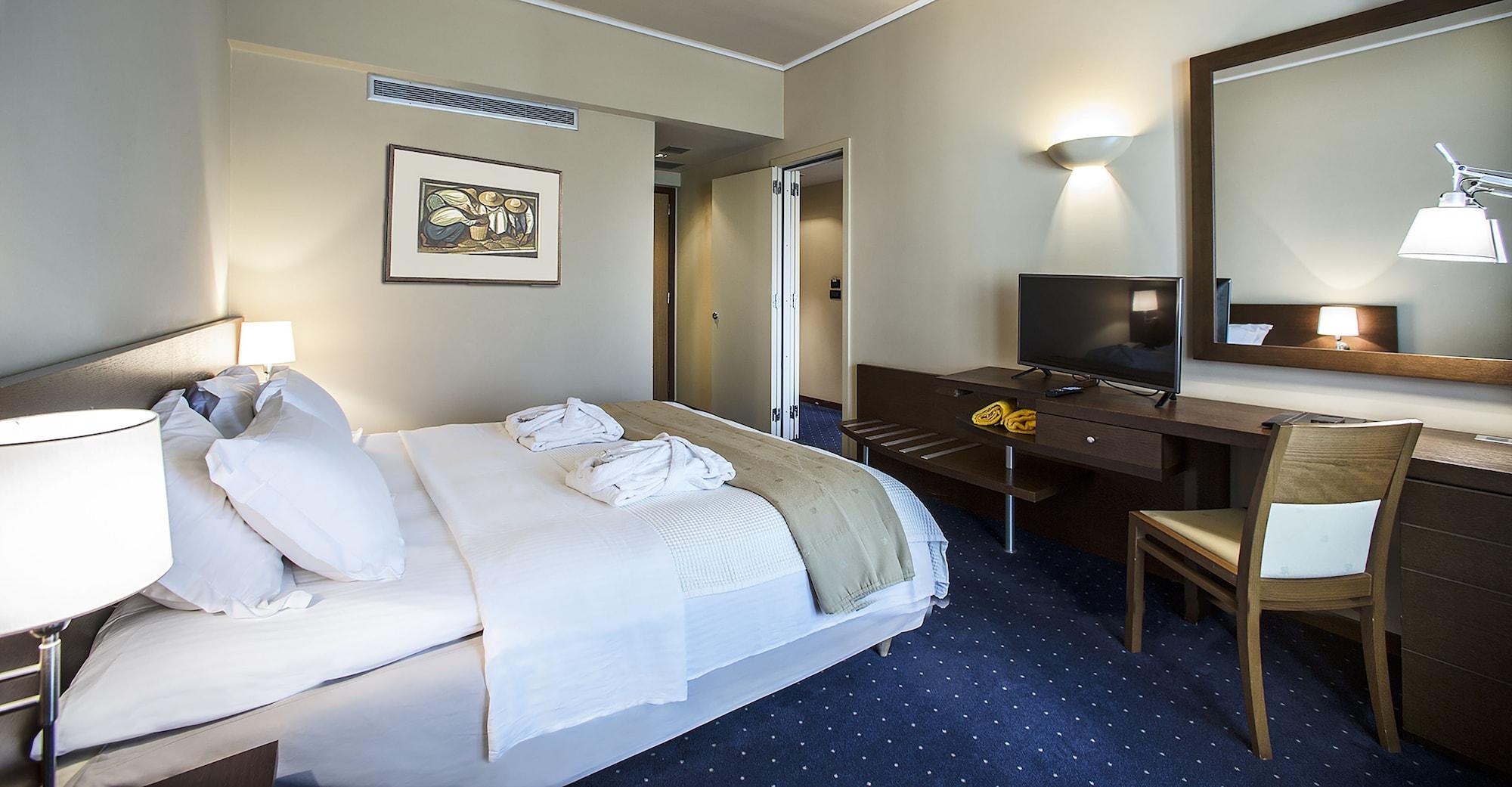 Dekelia Hotel Афіни Екстер'єр фото